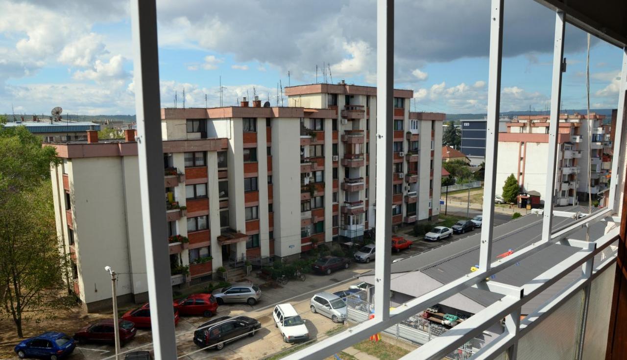 Apartment Mara Kladovo Esterno foto