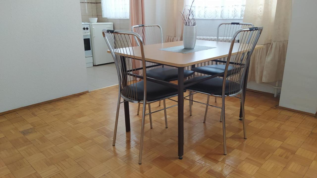 Apartment Mara Kladovo Esterno foto